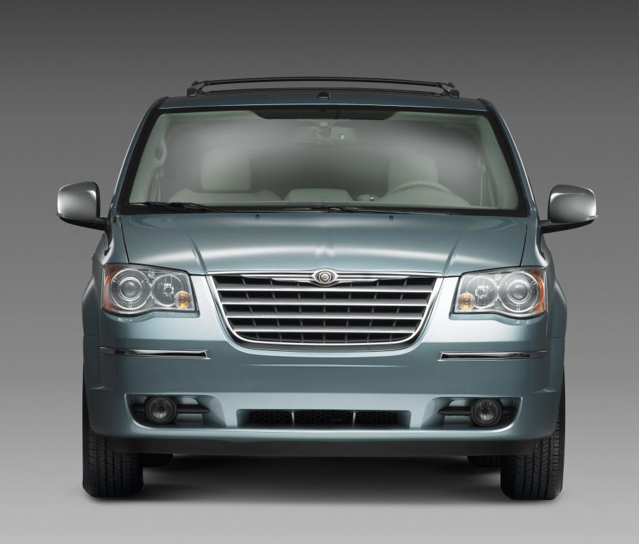  Chrysler Town & Country 2008 года  (фото 61 из 69)